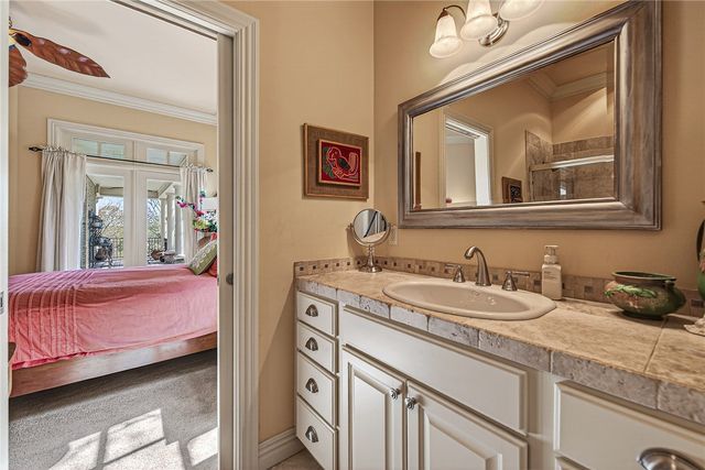 900 Beau Chalet Drive, Bentonville, AR 72713