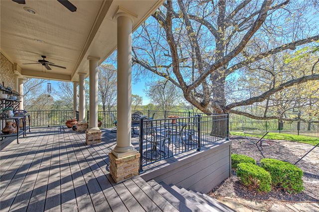 900 Beau Chalet Drive, Bentonville, AR 72713