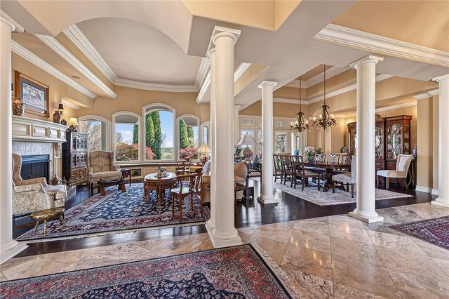 900 Beau Chalet Drive, Bentonville, AR 72713