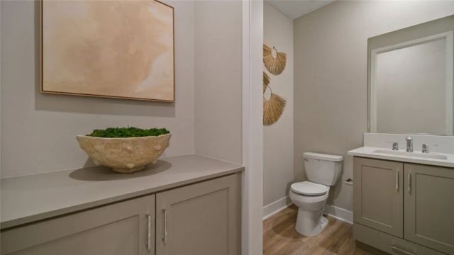 29409 Via Diamante, Valencia, CA 91354