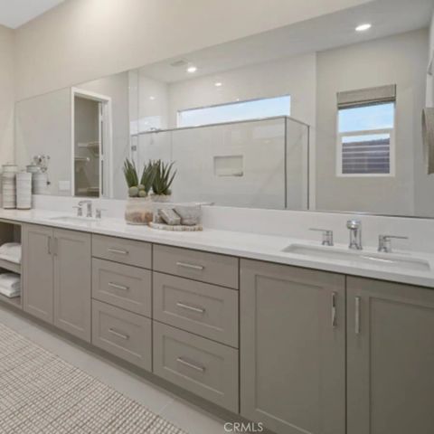 29409 Via Diamante, Valencia, CA 91354