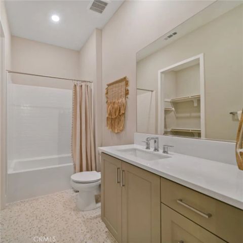 29409 Via Diamante, Valencia, CA 91354