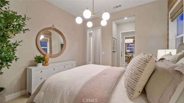 29409 Via Diamante, Valencia, CA 91354