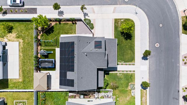 606 S RAVENWOOD LN, Saratoga Springs, UT 84045