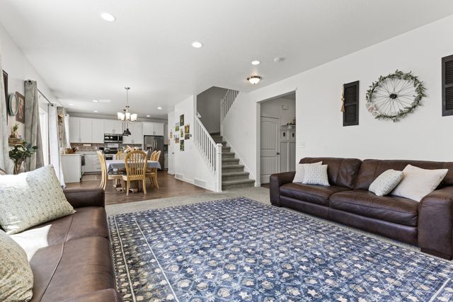 606 S RAVENWOOD LN, Saratoga Springs, UT 84045