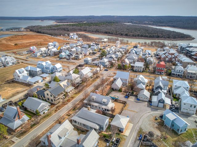 58 Boardwalk, Carlton Landing, OK 74432