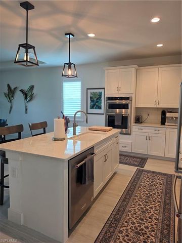 8955 Kingston ST, Naples, FL 34114