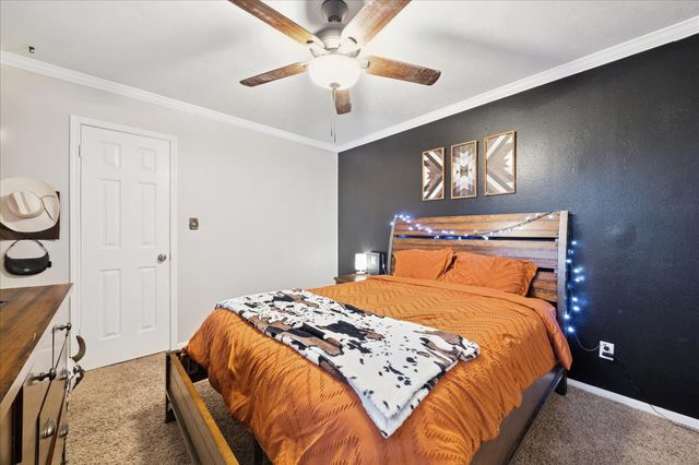 10900 Spruce Drive S, La Porte, TX 77571