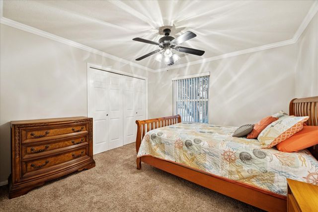 10900 Spruce Drive S, La Porte, TX 77571