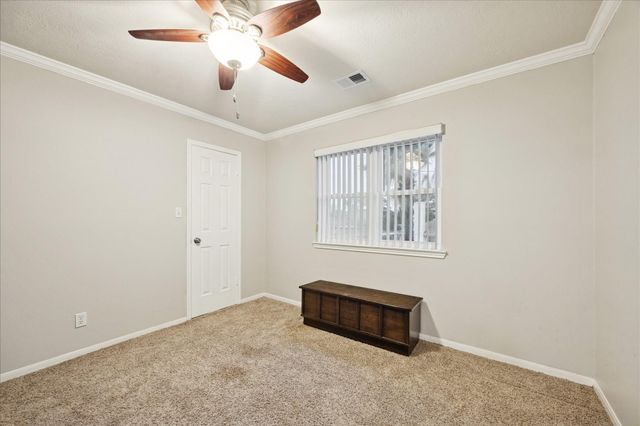 10900 Spruce Drive S, La Porte, TX 77571