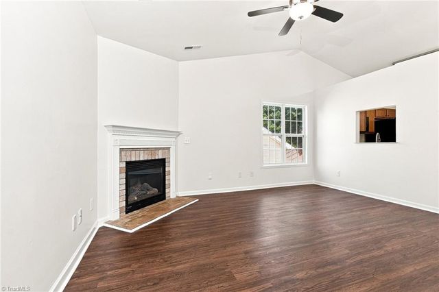 5117 Oakhurst Park Court, Kernersville, NC 27284