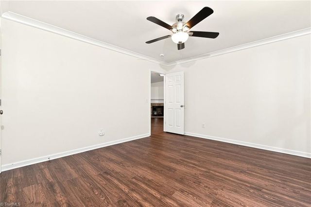5117 Oakhurst Park Court, Kernersville, NC 27284