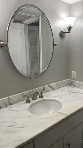 845 Augusta Drive 92, Houston, TX 77057