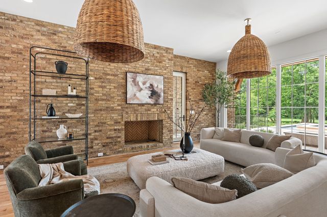 2805 Tyne Blvd, Nashville, TN 37215