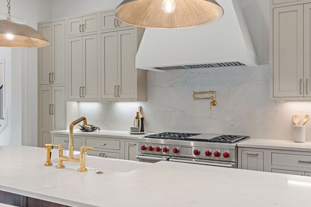 2805 Tyne Blvd, Nashville, TN 37215