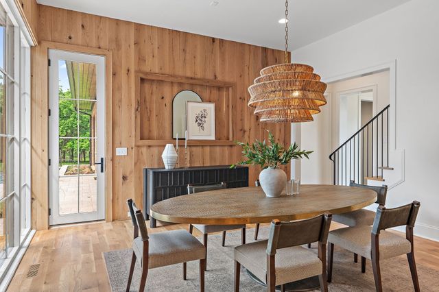 2805 Tyne Blvd, Nashville, TN 37215