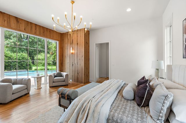 2805 Tyne Blvd, Nashville, TN 37215