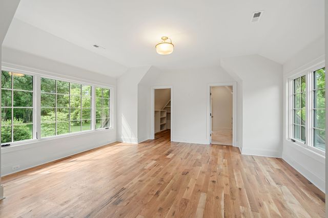 2805 Tyne Blvd, Nashville, TN 37215