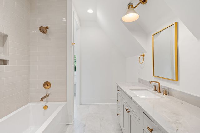 2805 Tyne Blvd, Nashville, TN 37215