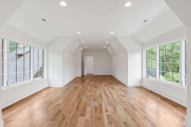 2805 Tyne Blvd, Nashville, TN 37215