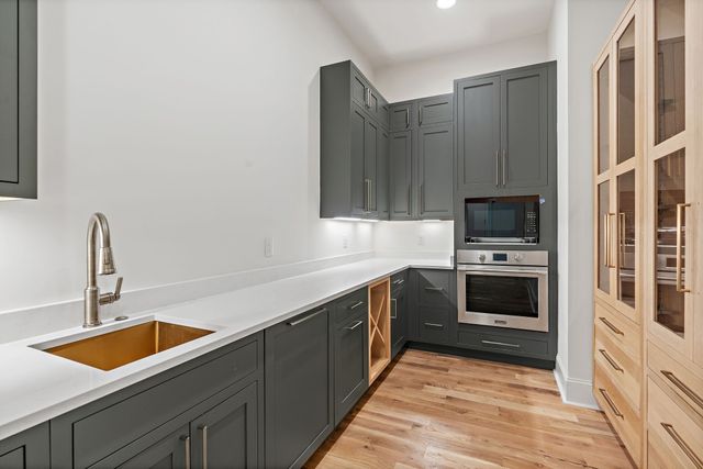 2805 Tyne Blvd, Nashville, TN 37215