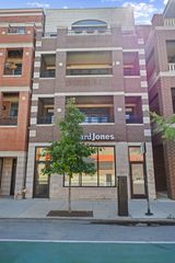 4043 N Damen Avenue 2, Chicago, IL 60618