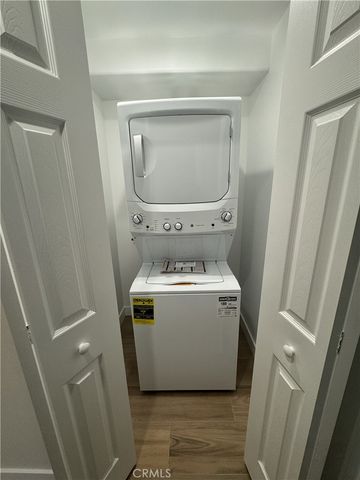 11624 208th, Lakewood, CA 90715