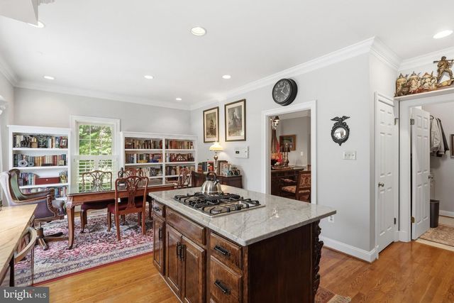 6656 HAMPTON PARK CT, Mclean, VA 22101
