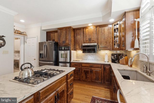 6656 HAMPTON PARK CT, Mclean, VA 22101