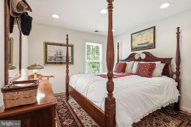 6656 HAMPTON PARK CT, Mclean, VA 22101