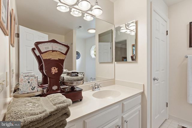 6656 HAMPTON PARK CT, Mclean, VA 22101