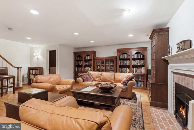 6656 HAMPTON PARK CT, Mclean, VA 22101