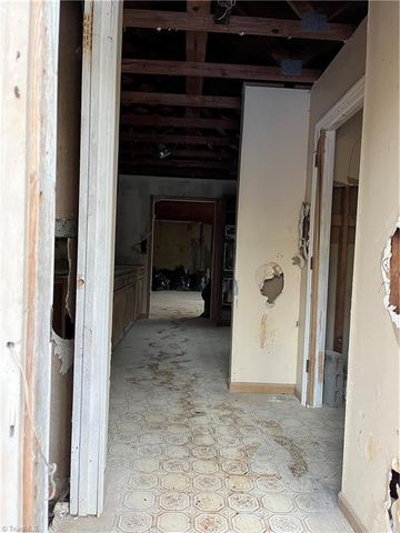 5001 Mecum Road, Walkertown, NC 27051