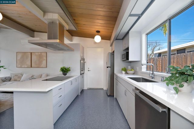 4024 Salem St, Concord, CA 94521