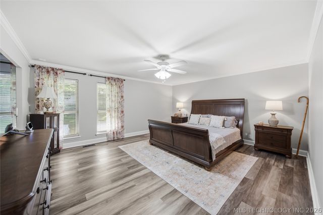 2605 E 72nd Street, Tulsa, OK 74136