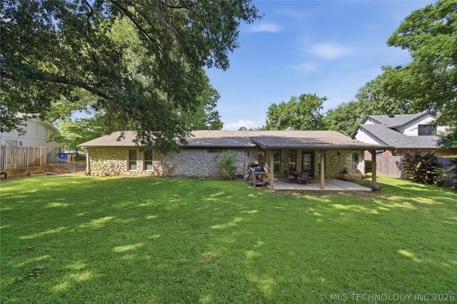 2605 E 72nd Street, Tulsa, OK 74136
