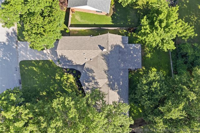 2605 E 72nd Street, Tulsa, OK 74136