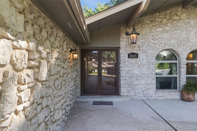 2605 E 72nd Street, Tulsa, OK 74136