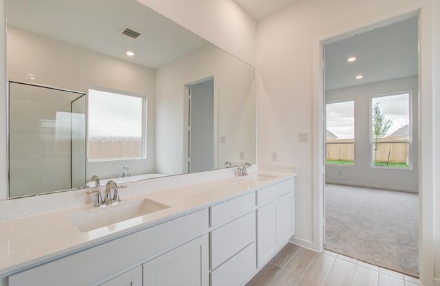 11122 Swamp Edge Ln, Cypress, TX 77433