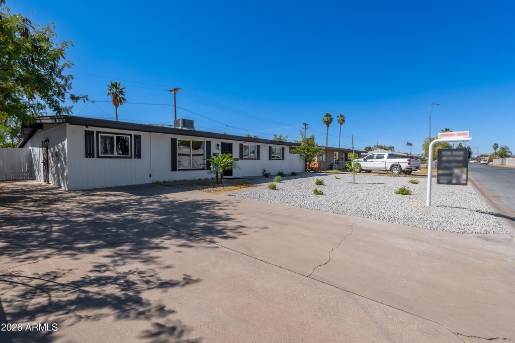 4230 N 49TH Drive, Phoenix, AZ 85031 — photo 2