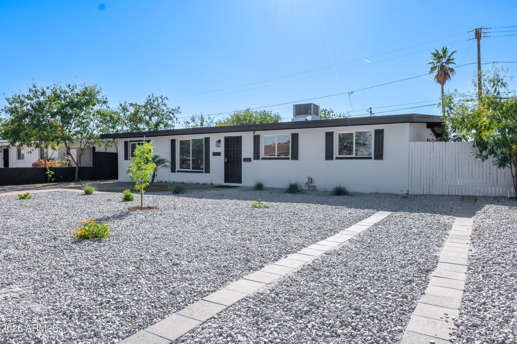 4230 N 49TH Drive, Phoenix, AZ 85031 — photo 4