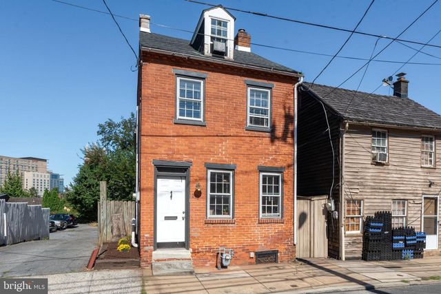 212 HOWARD AVE, Lancaster, PA 17602