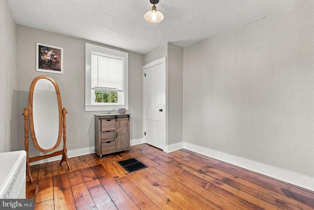 212 HOWARD AVE, Lancaster, PA 17602