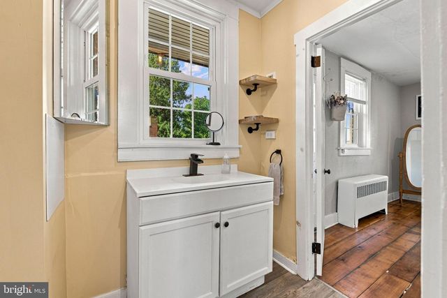 212 HOWARD AVE, Lancaster, PA 17602