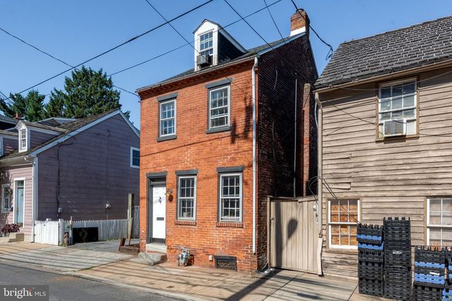 212 HOWARD AVE, Lancaster, PA 17602
