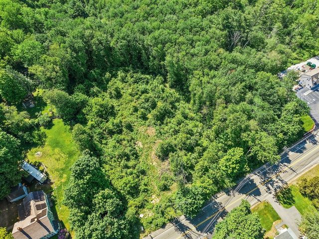 455 Hartford Ave, Bellingham, MA 02019