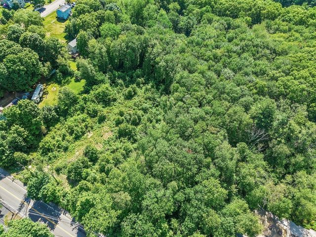 455 Hartford Ave, Bellingham, MA 02019