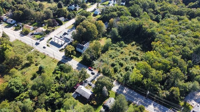 455 Hartford Ave, Bellingham, MA 02019