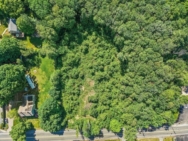 455 Hartford Ave, Bellingham, MA 02019