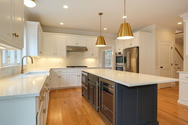 23 Winter St., Medfield, MA 02052